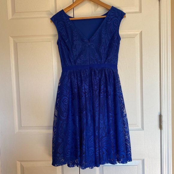 London Times Blue Lace Dress - Size 4P - Picture 3 of 16